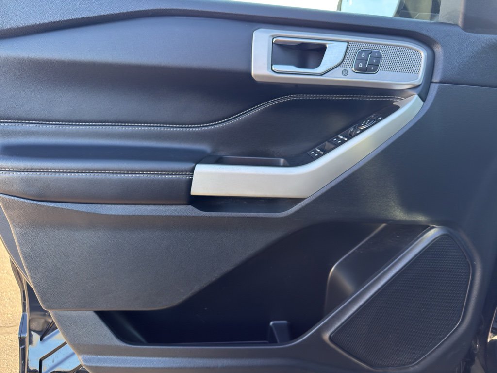 Used 2022 Ford Explorer Limited w/ Hybrid Equipment Group 310A image 14