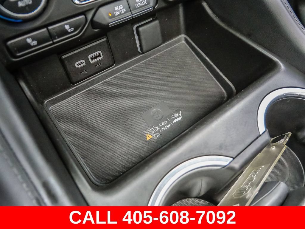Used 2023 Chevrolet Suburban Z71 w/ Off-Road Capability Package AWD/4WD image 40