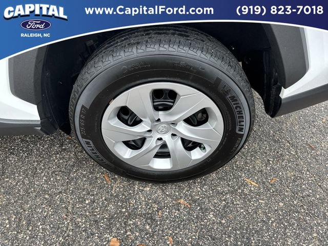 Used 2024 Toyota RAV4 LE image 13