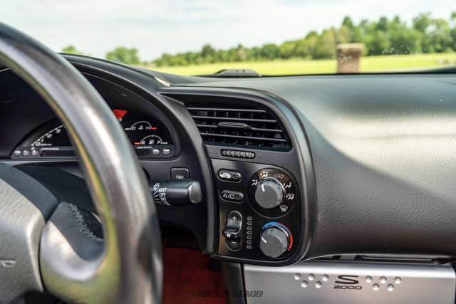 Used 2004 Honda S2000 image 69