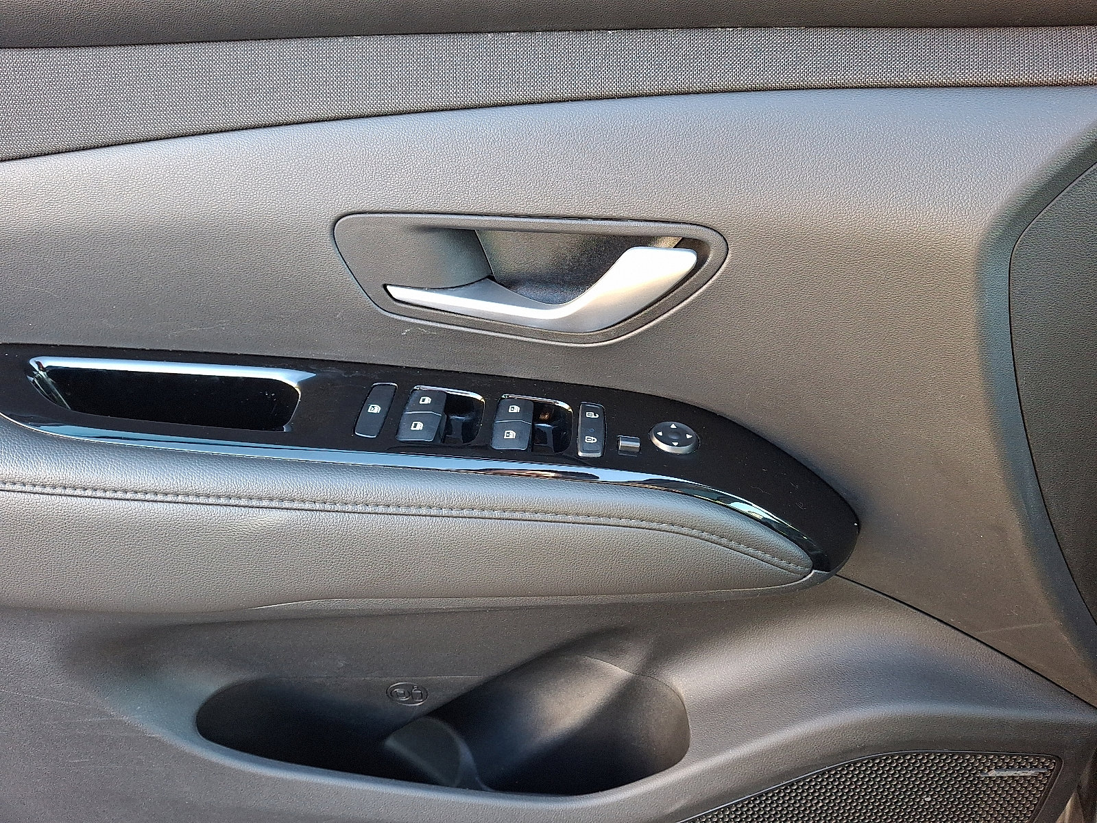 Certified 2024 Hyundai Tucson Limited image 12