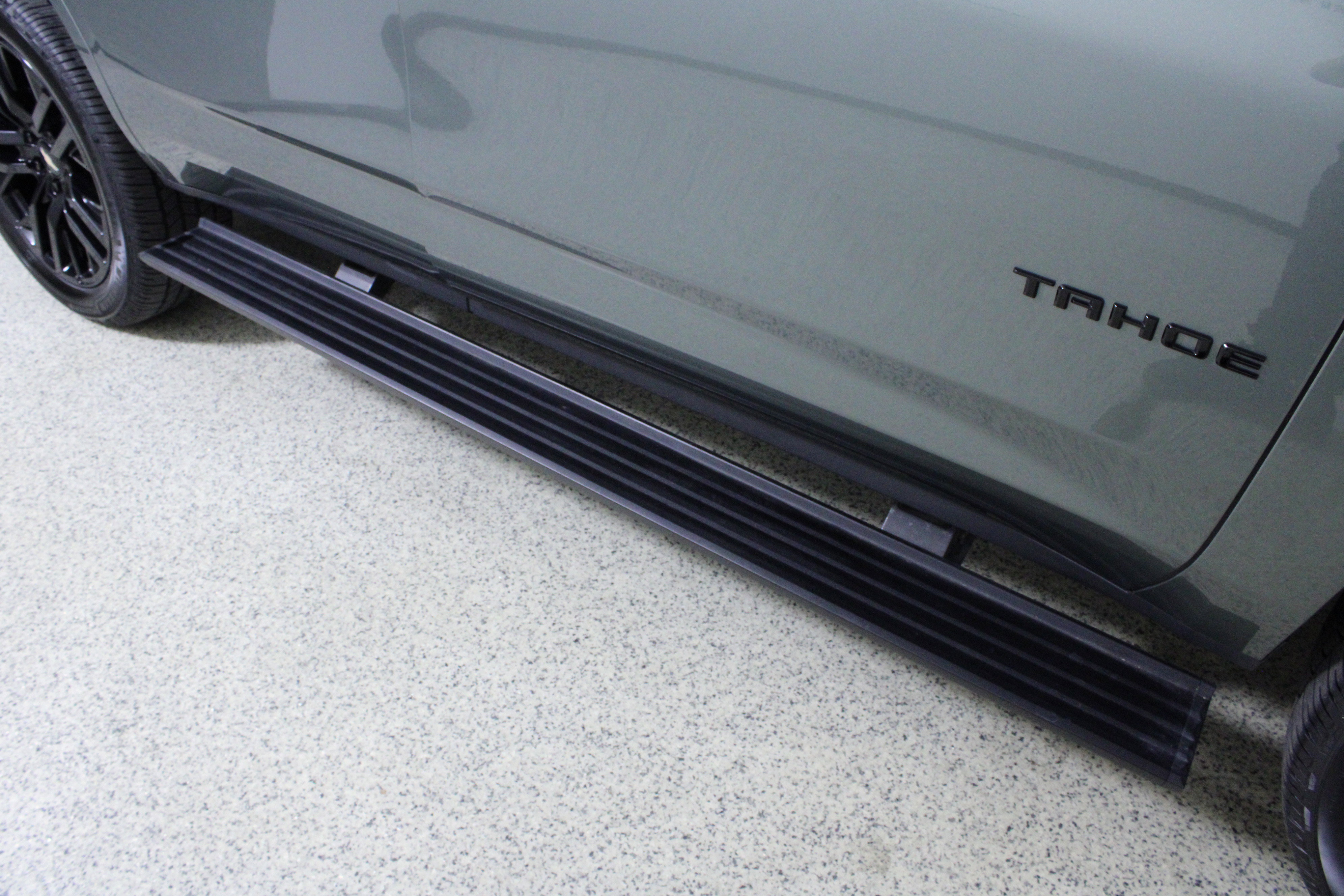 Used 2023 Chevrolet Tahoe High Country w/ Premium Package 2 image 11