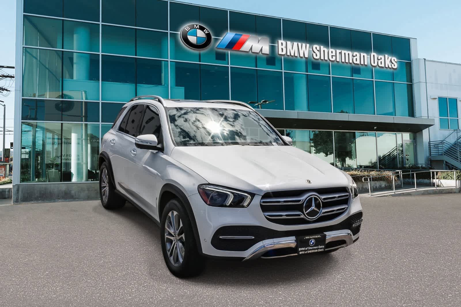 Used 2022 Mercedes-Benz GLE 350 4MATIC image 3
