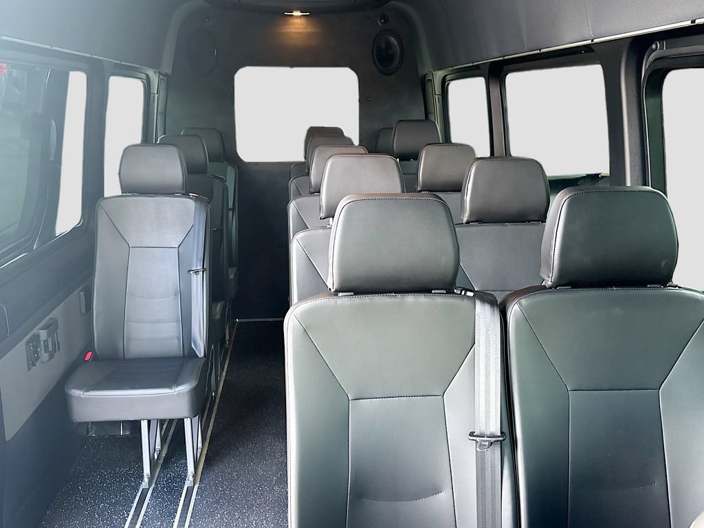 Used 2023 Mercedes-Benz Sprinter 3500 image 36