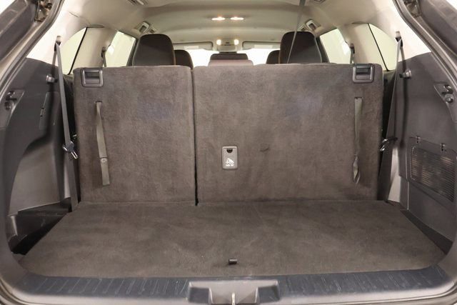 Used 2024 Toyota Highlander LE image 27