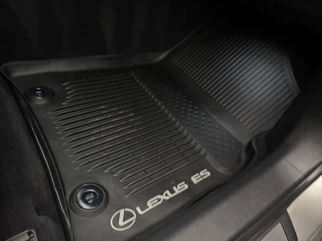 Used 2020 Lexus ES 350 w/ Premium Package image 50