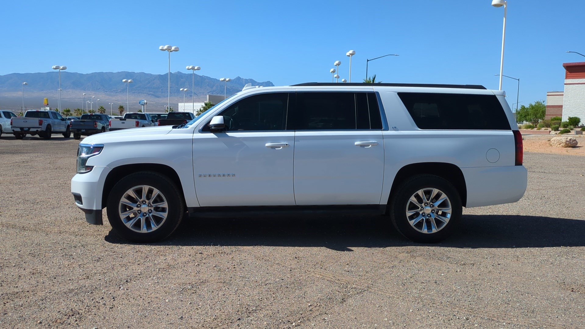 Used 2019 Chevrolet Suburban LT RWD image 6