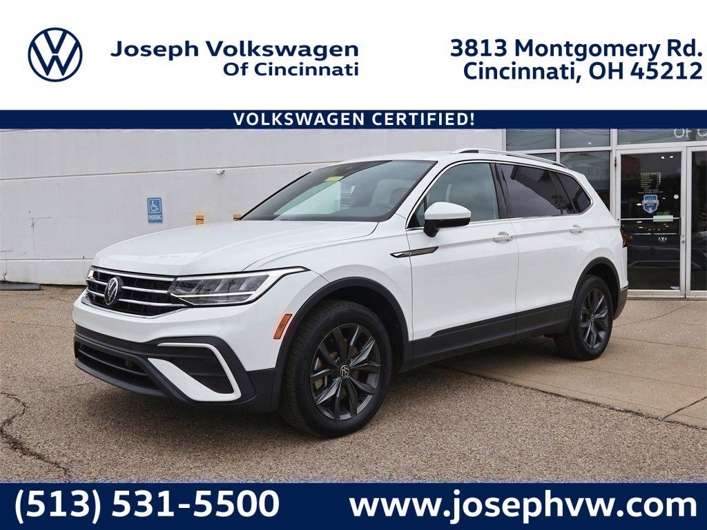 Certified 2022 Volkswagen Tiguan SE image 1