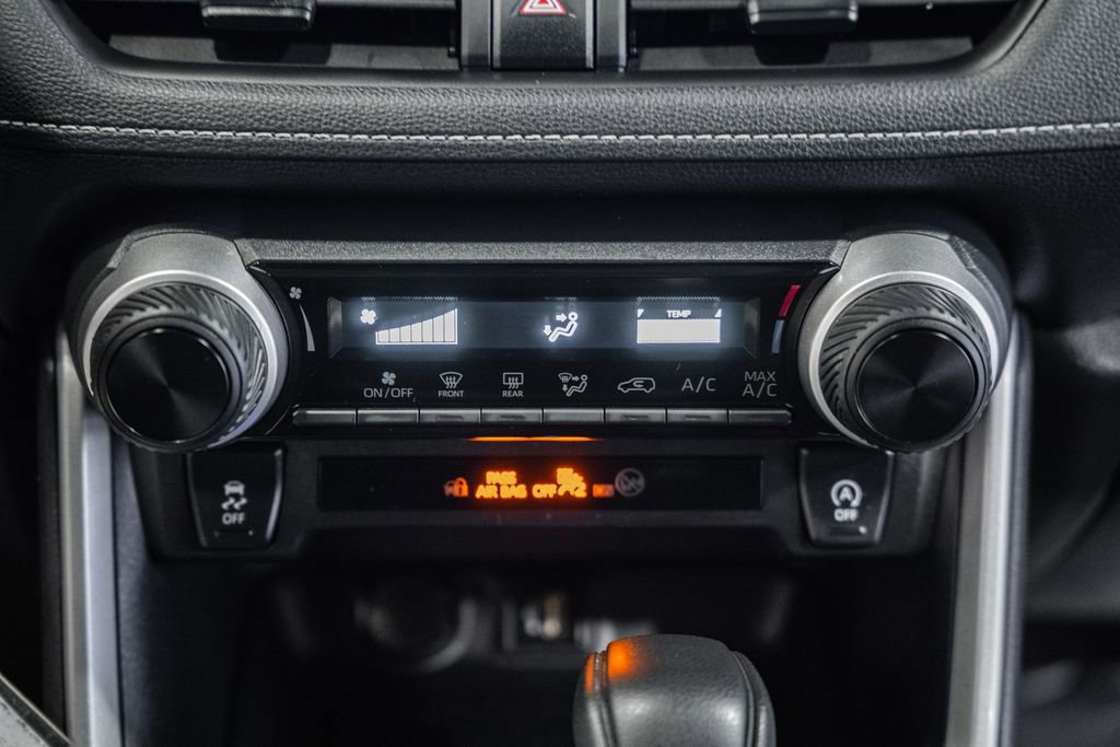 Used 2024 Toyota RAV4 LE image 21