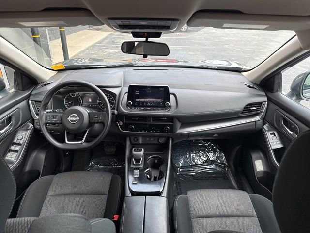 Used 2024 Nissan Rogue SV FWD image 23