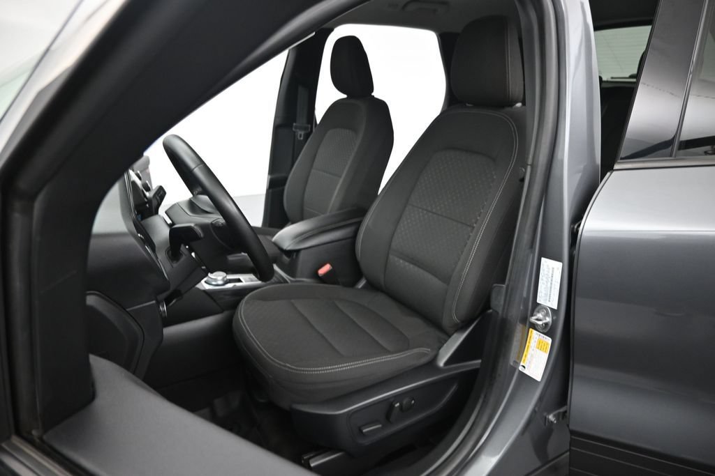 Used 2024 Ford Escape Active FWD image 9