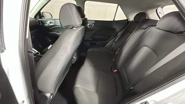 Used 2024 Hyundai Venue SE FWD image 26