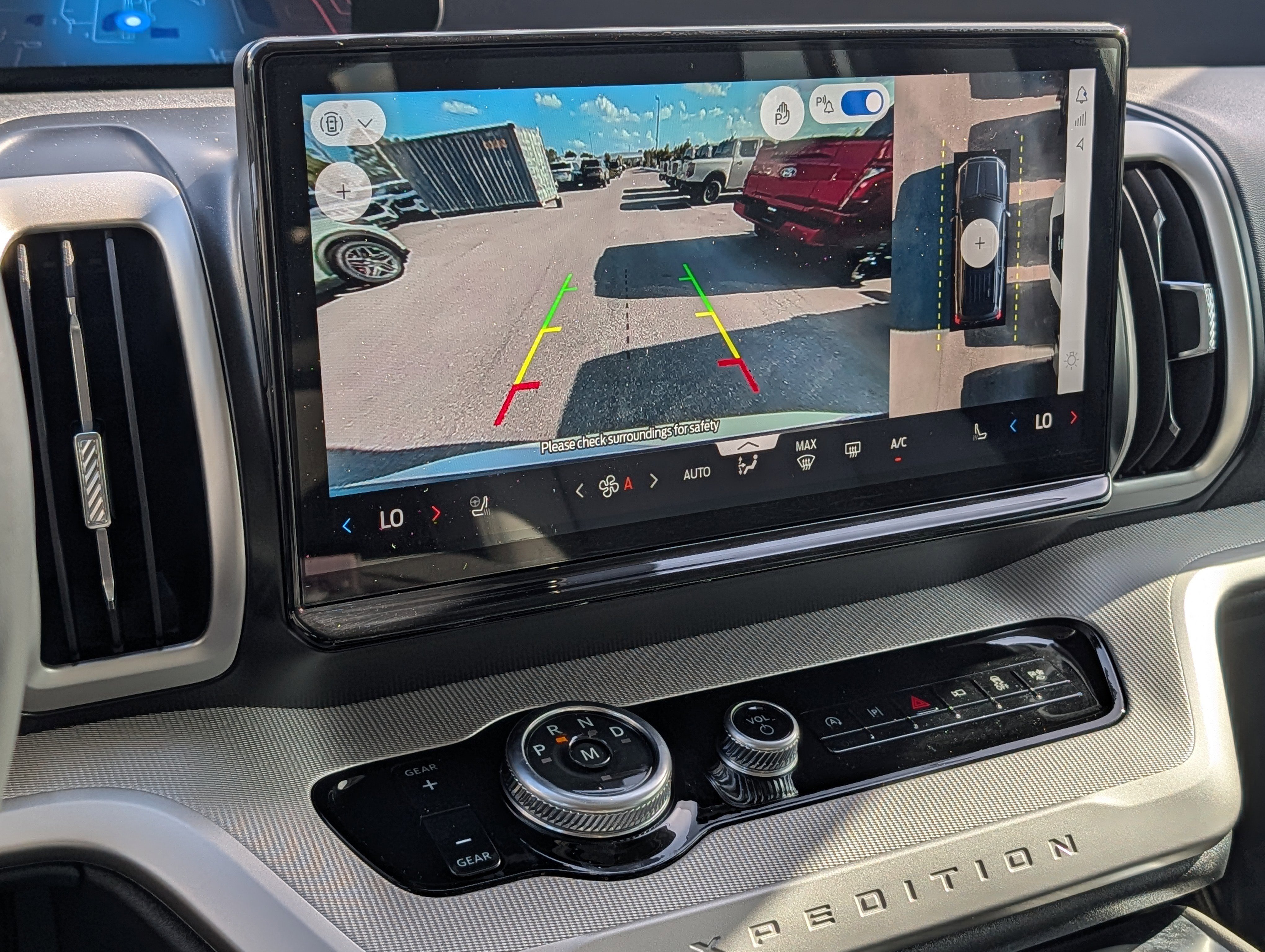 New 2026 Ford Expedition Active image 32