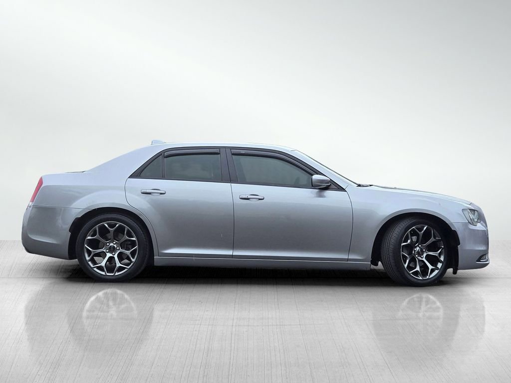 Used 2017 Chrysler 300 S image 3