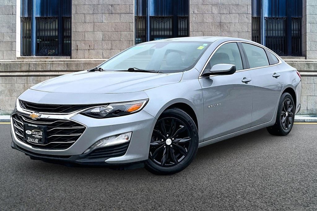 Used 2023 Chevrolet Malibu LT FWD image 2