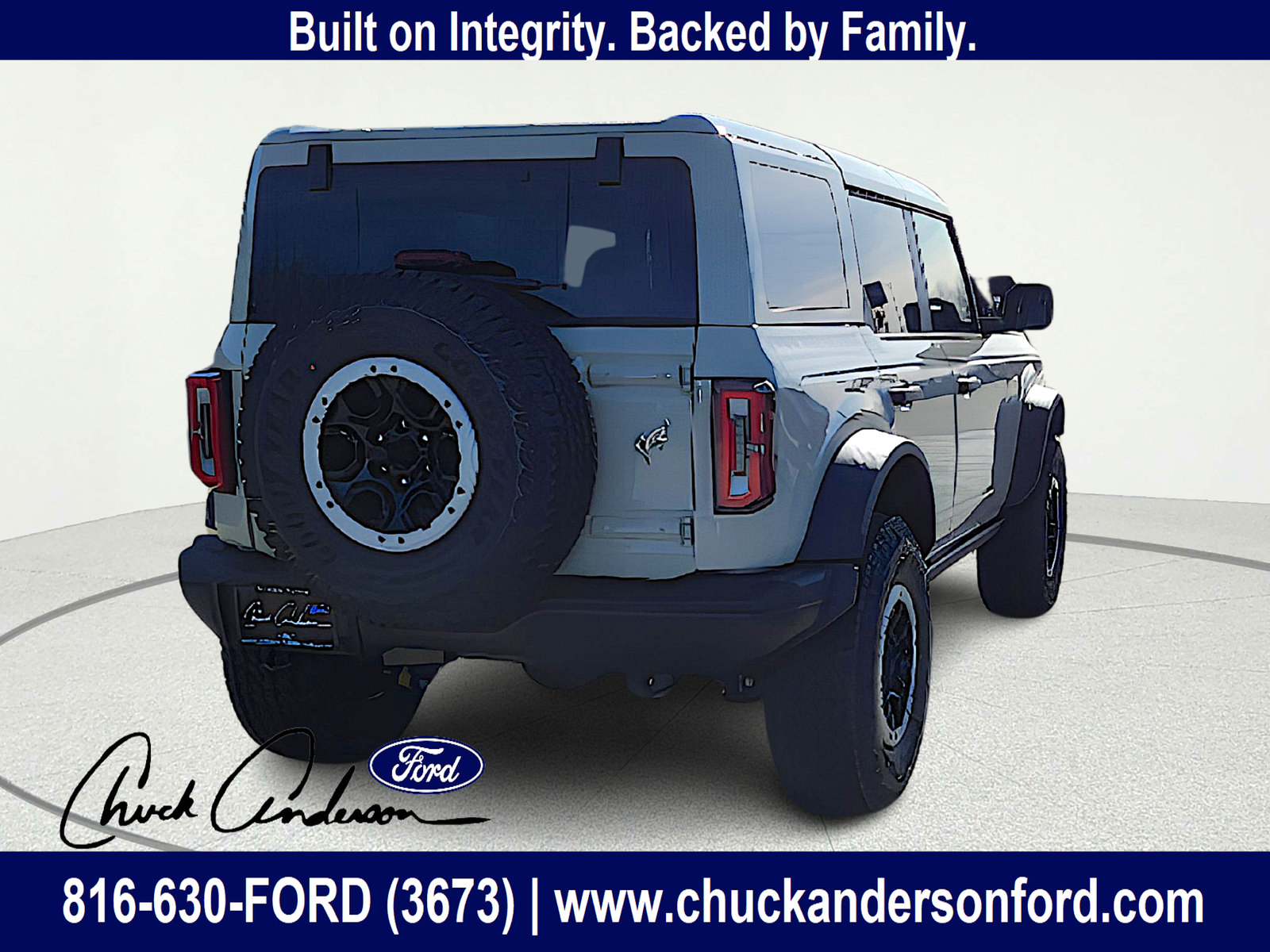 New 2025 Ford Bronco Badlands w/ Sasquatch Package AWD/4WD image 8