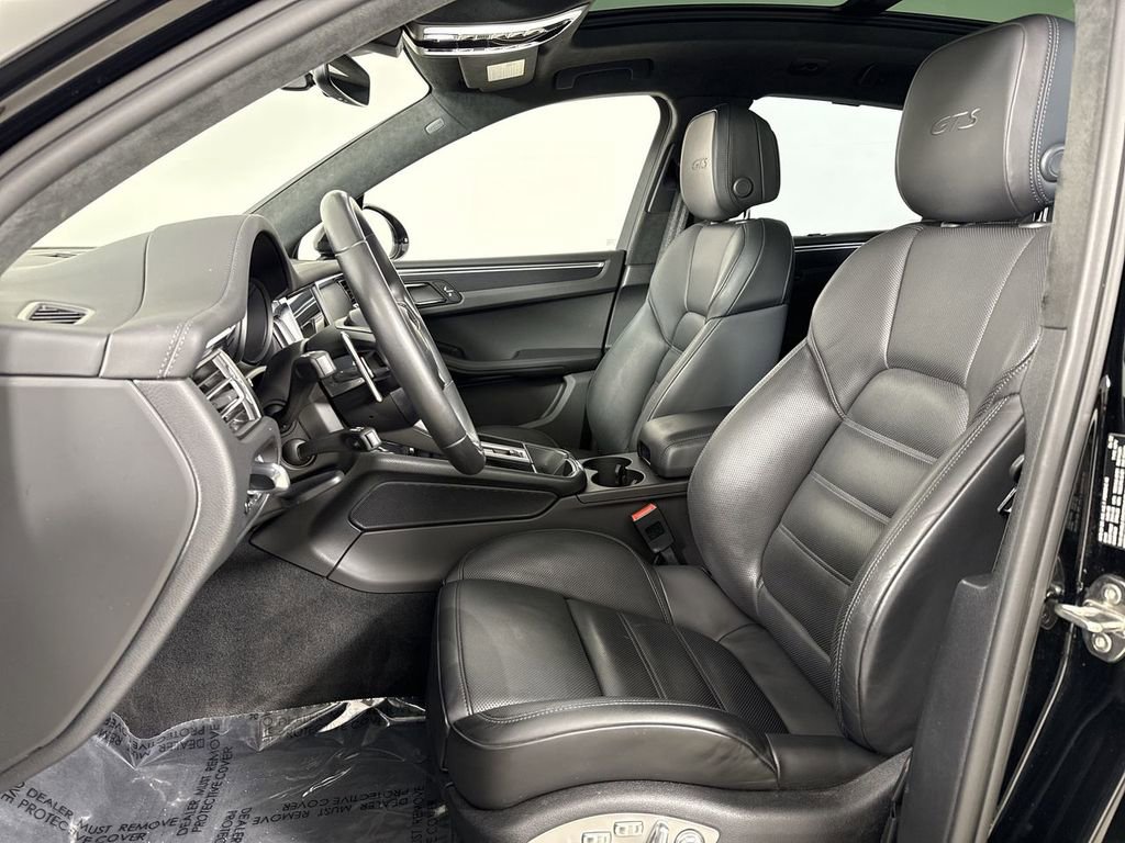 Certified 2022 Porsche Macan GTS AWD/4WD image 5
