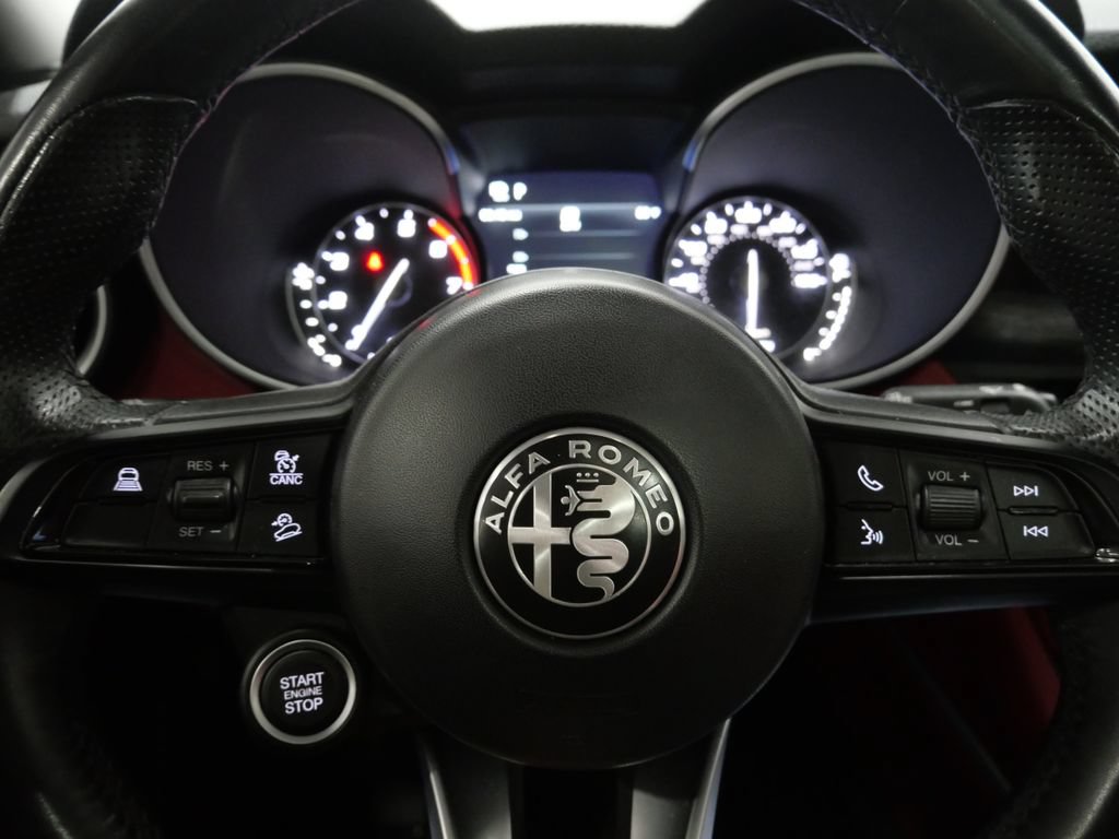 Used 2021 Alfa Romeo Stelvio Sprint w/ Sun & Sound Package AWD/4WD image 16