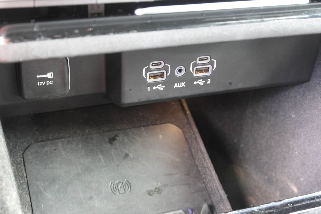 Used 2024 Jeep Wagoneer Series III AWD/4WD image 29