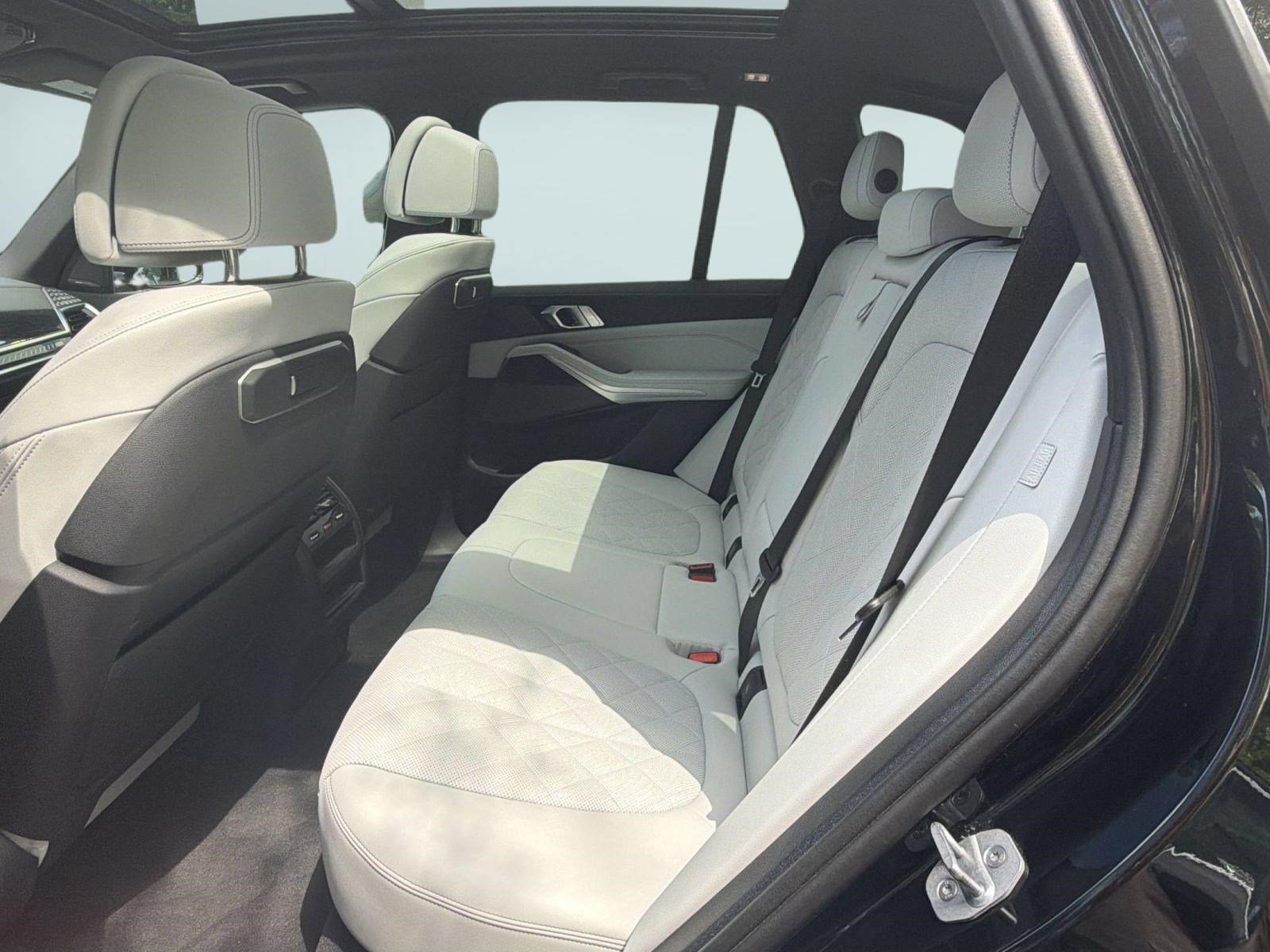 Certified 2024 BMW X5 M60i AWD/4WD image 14