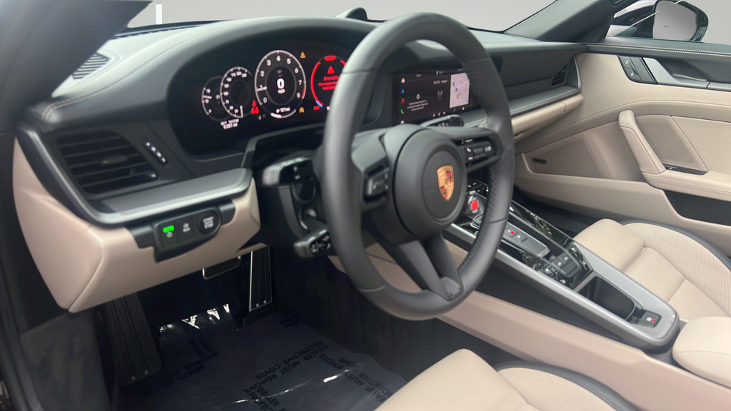 Certified 2026 Porsche 911 Targa 4S AWD/4WD image 4