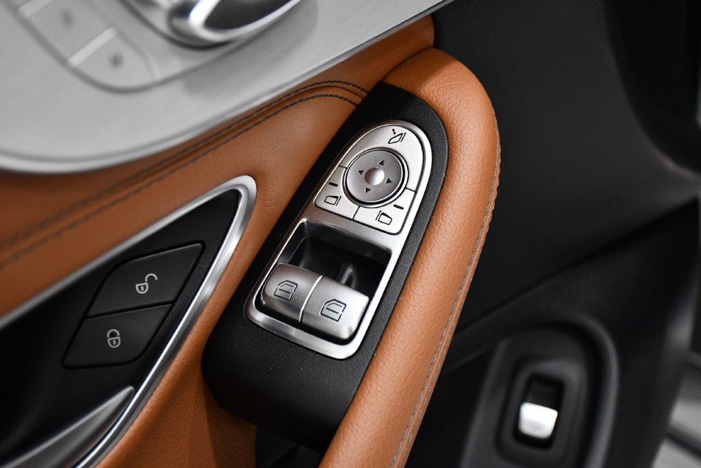 Certified 2023 Mercedes-Benz C 43 AMG 4MATIC Coupe image 18