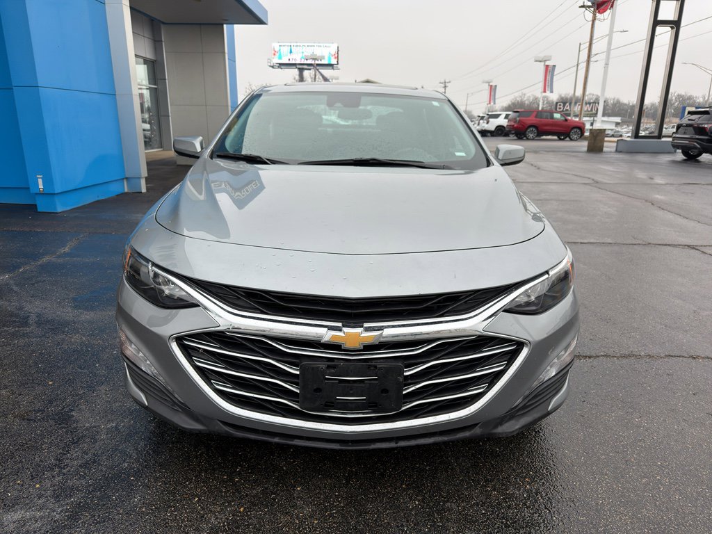 Used 2024 Chevrolet Malibu LT image 3