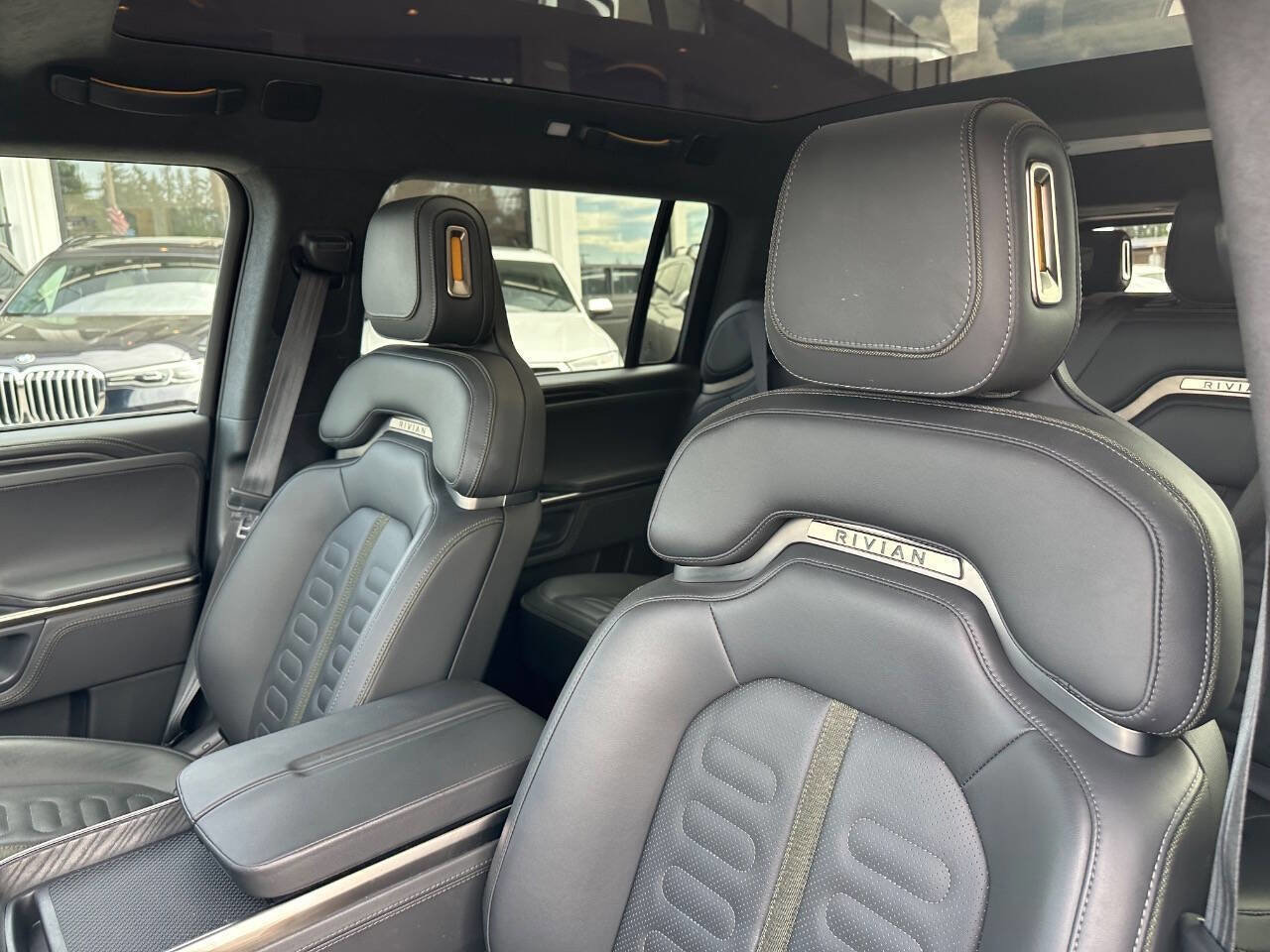 Used 2023 Rivian R1S Adventure image 44