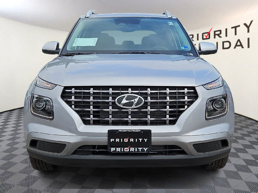 New 2026 Hyundai Venue SEL FWD image 2