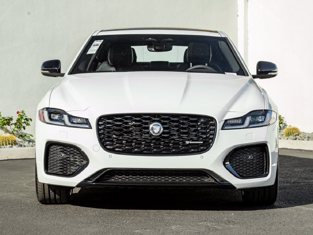 New 2024 Jaguar XF R-Dynamic SE AWD/4WD image 3