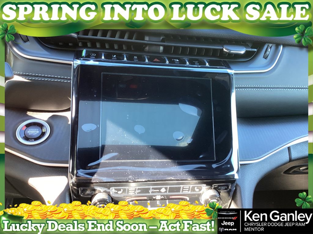 New 2025 Jeep Grand Cherokee L Laredo w/ Luxury Tech Group I image 11