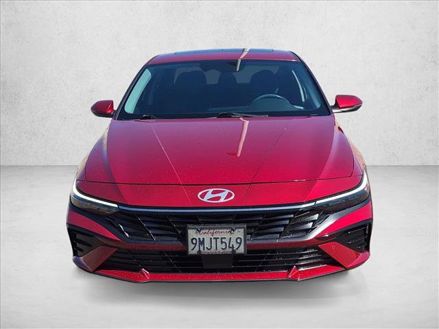 Used 2024 Hyundai Elantra Limited FWD image 2