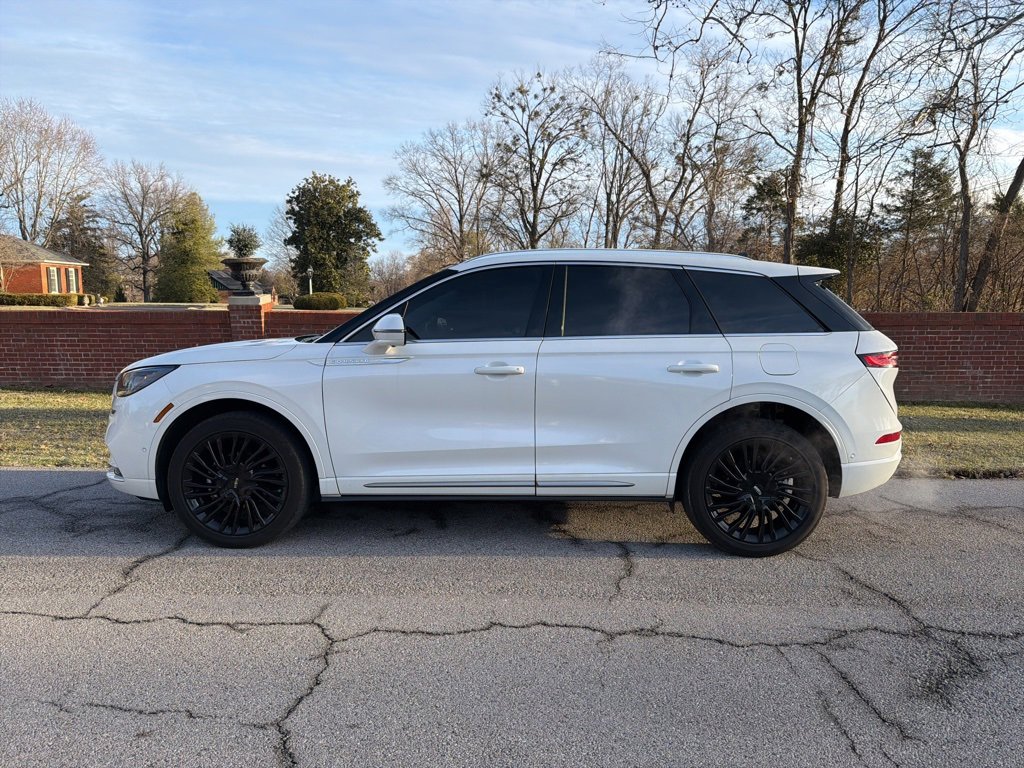 Used 2021 Lincoln Corsair Reserve w/ Equipment Group 201A image 4