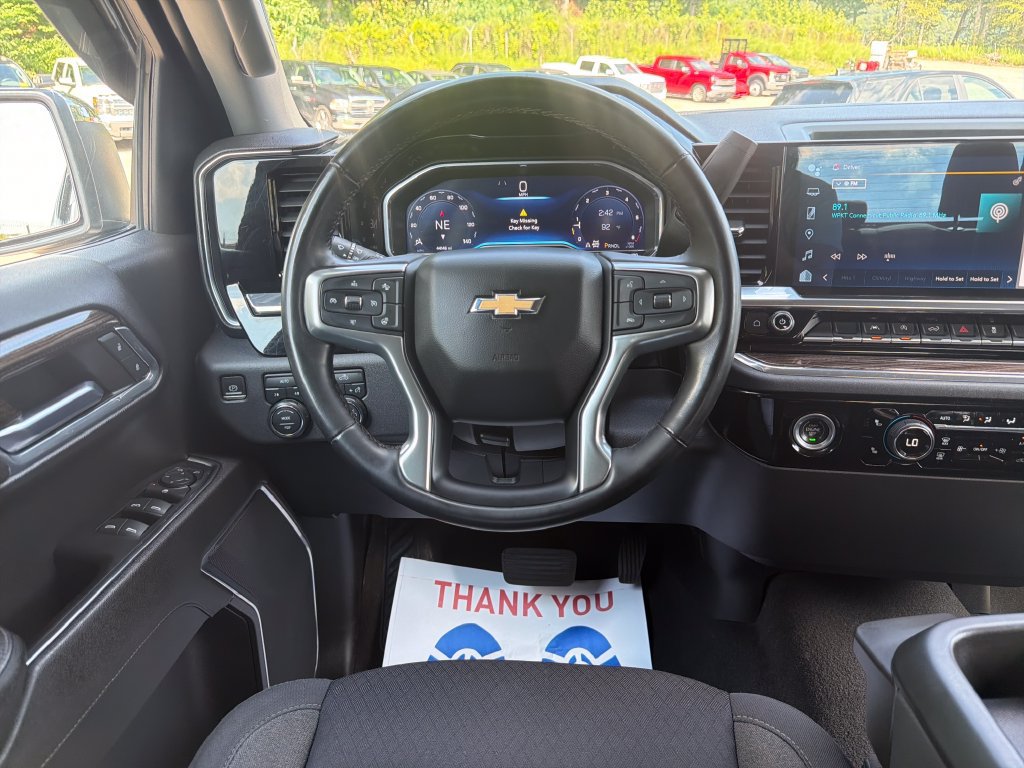 Certified 2023 Chevrolet Silverado 1500 LT AWD/4WD image 13