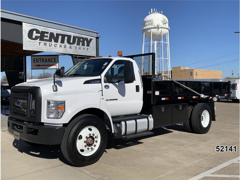 Used 2022 Ford F750 2WD Regular Cab Super Duty image 3