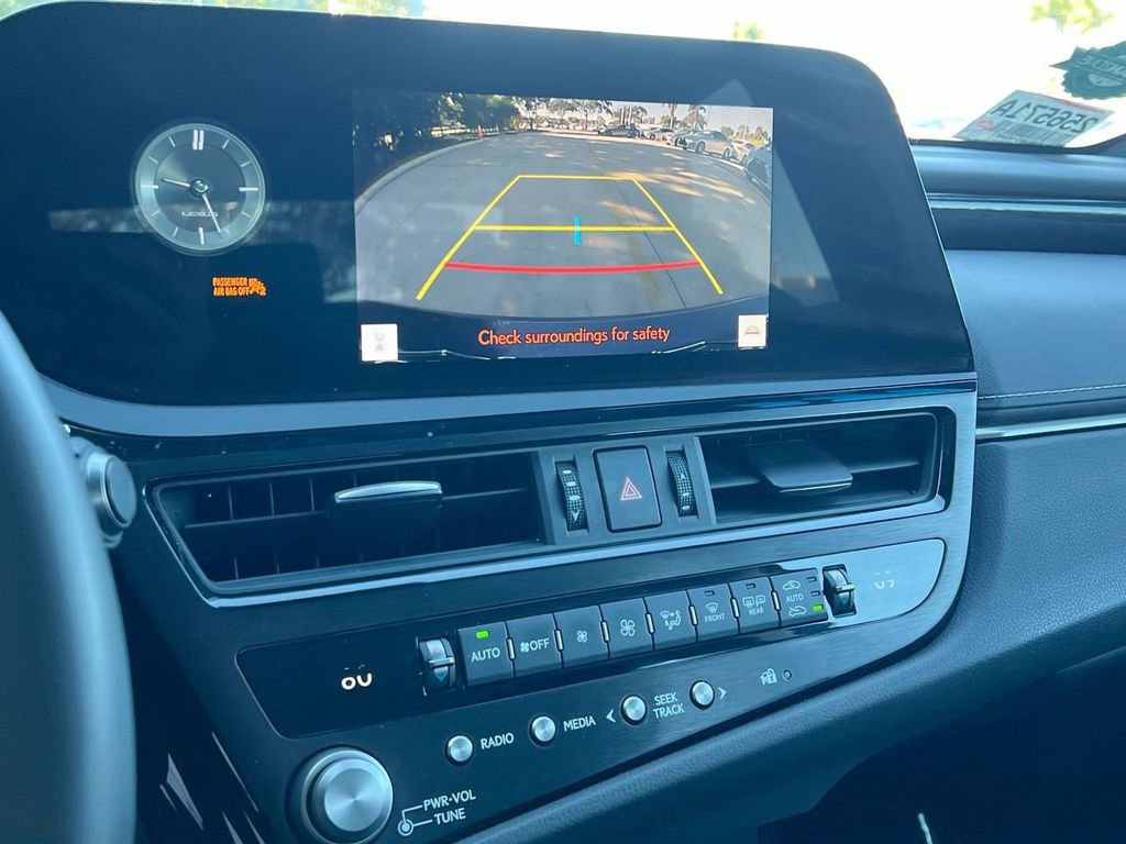 Certified 2023 Lexus ES 350 w/ Accessory Package (Z1) image 16