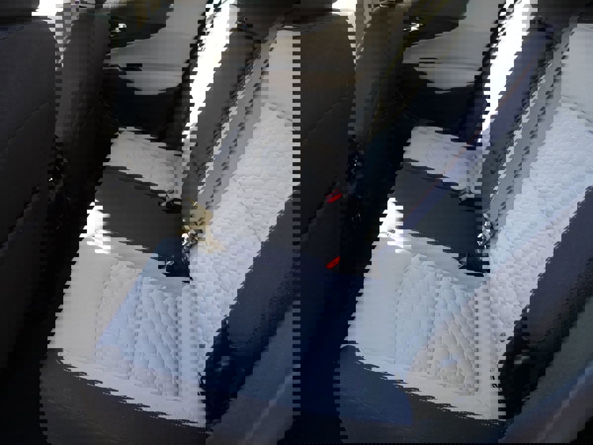 Used 2021 Chevrolet Equinox LS image 23