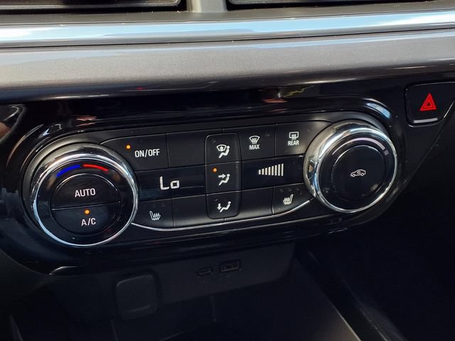 Used 2024 Chevrolet Trax ACTIV w/ Driver Confidence Package FWD image 11