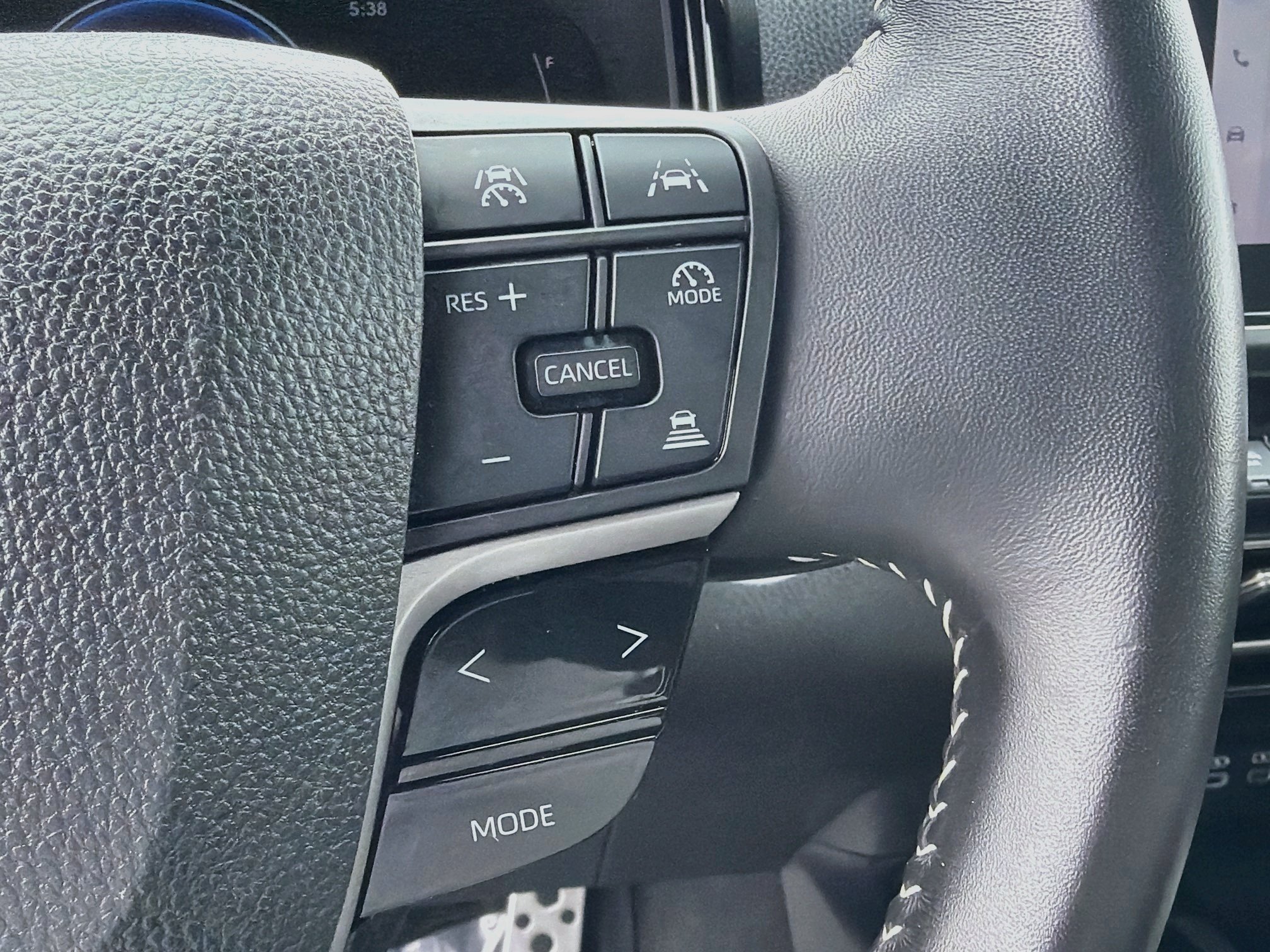 Used 2025 Toyota Camry SE FWD image 37