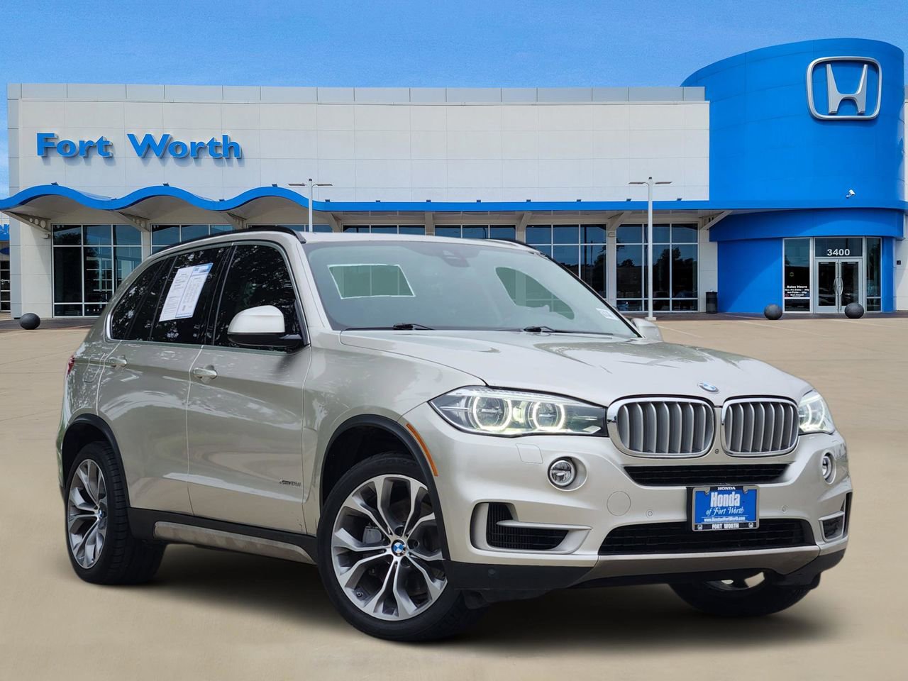 Used 2015 BMW X5 xDrive50i AWD/4WD image 1