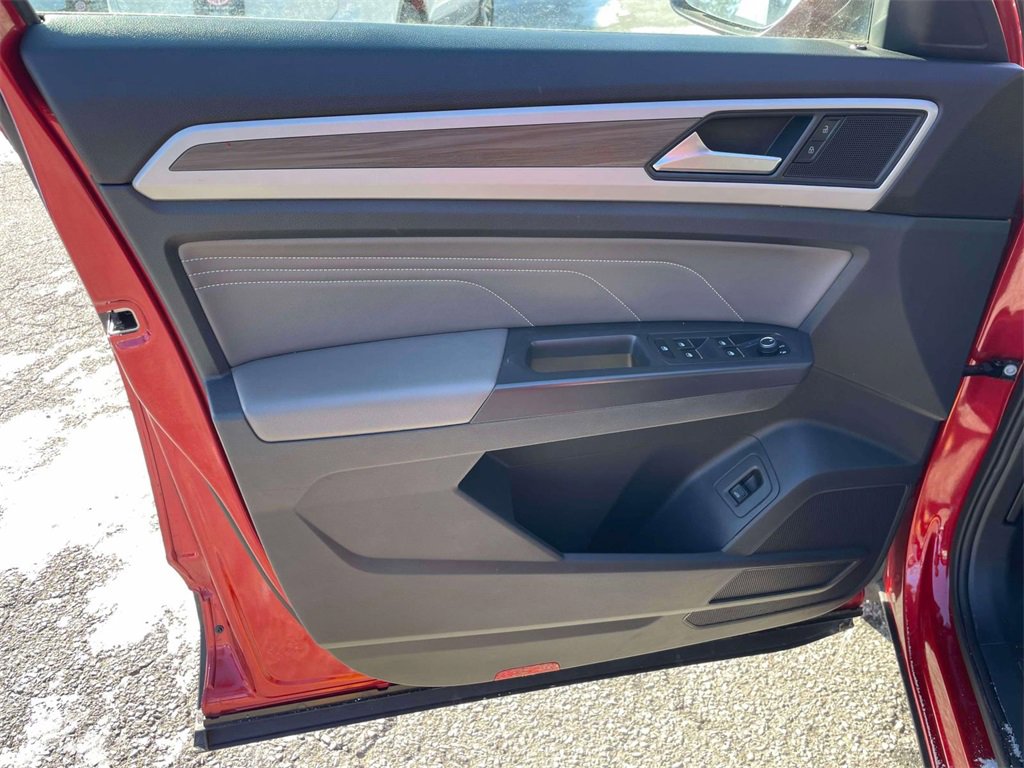 Used 2022 Volkswagen Atlas SEL image 17