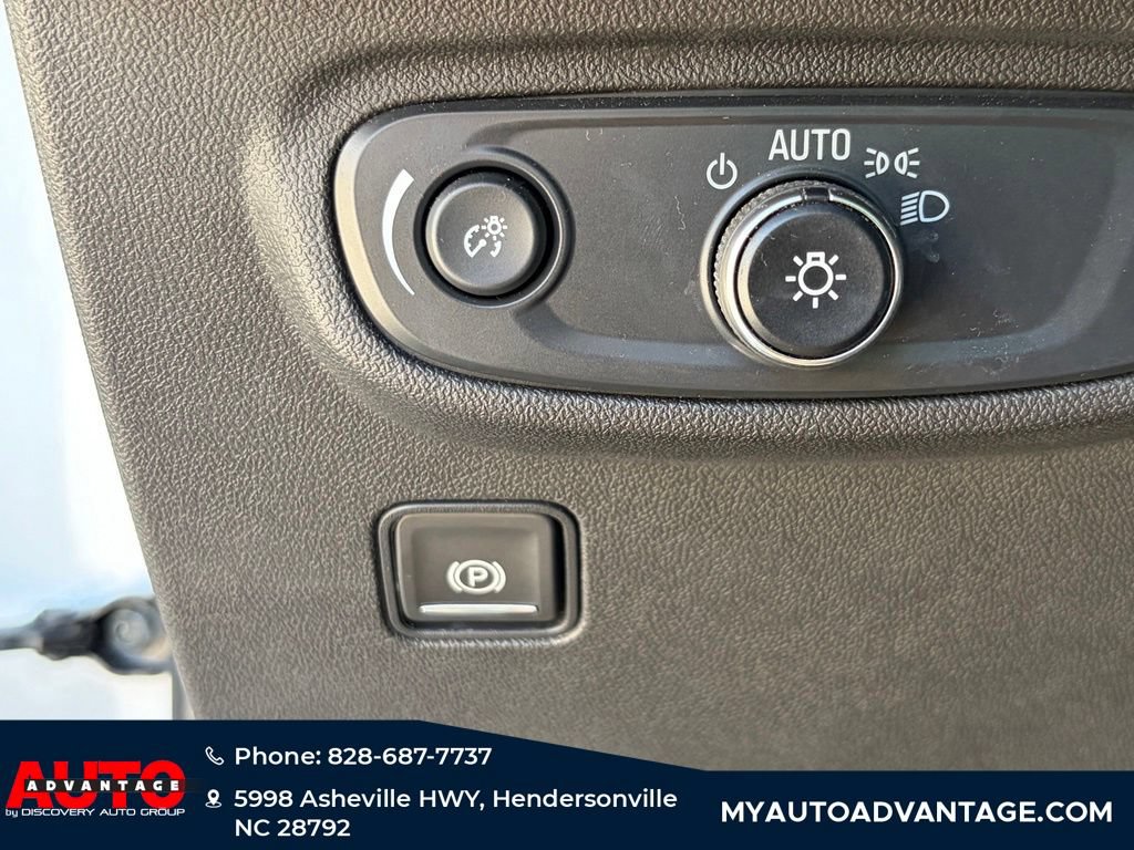 Used 2024 GMC Terrain SLE AWD/4WD image 23