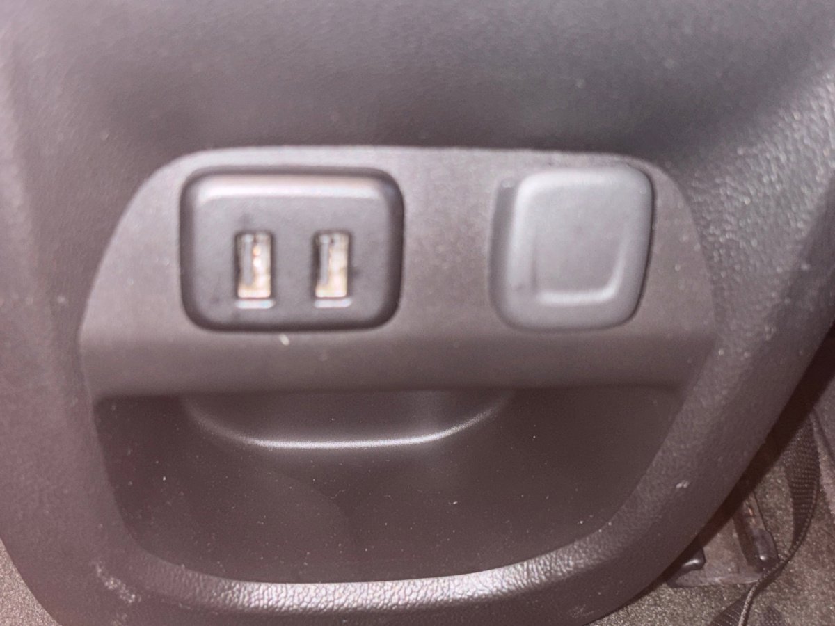 Used 2016 Chevrolet Colorado LT image 6