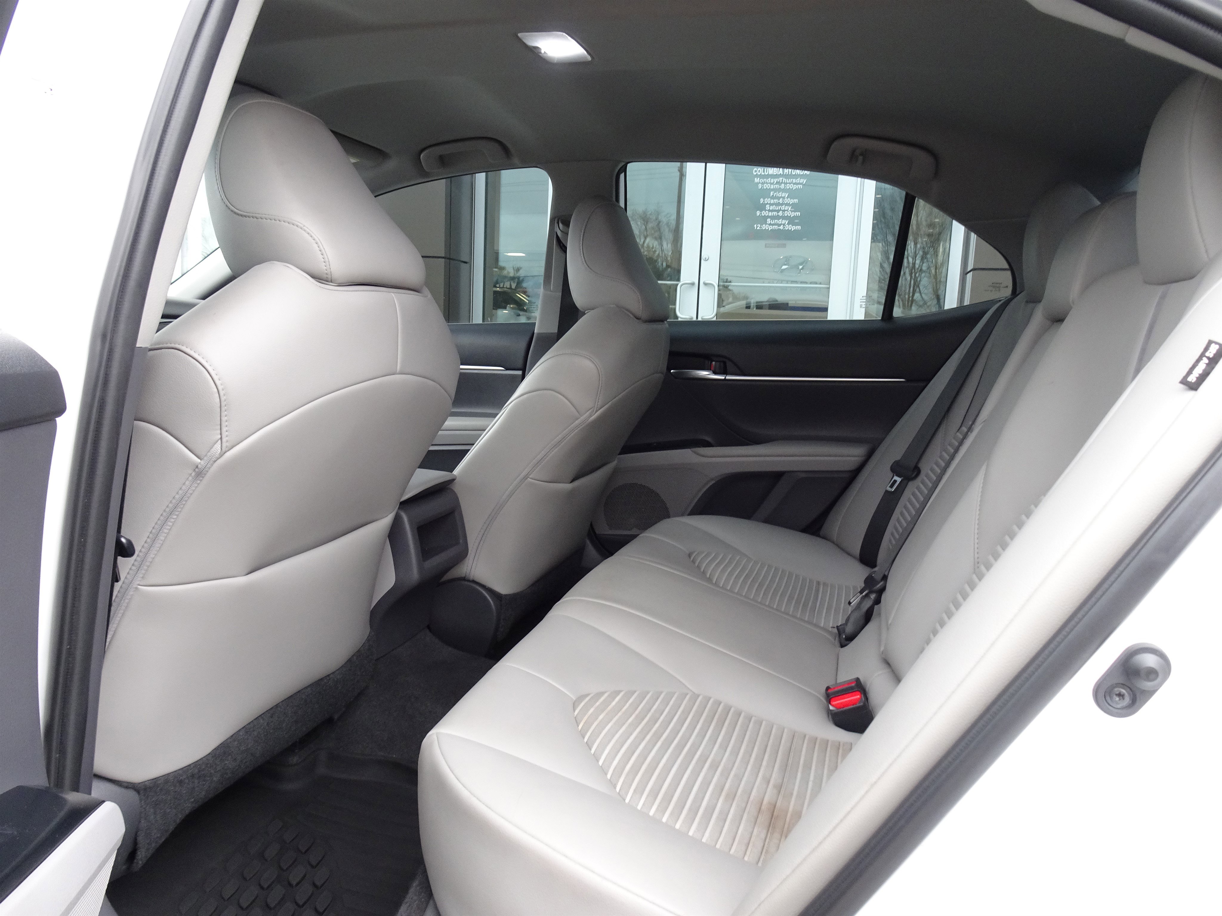 Used 2020 Toyota Camry SE image 14