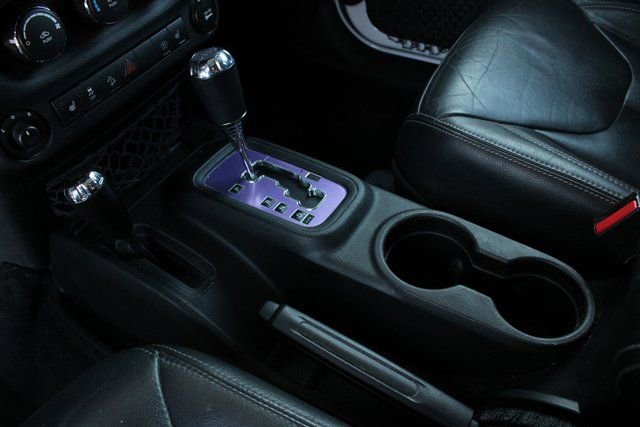 Used 2018 Jeep Wrangler Unlimited Sahara w/ Dual Top Group image 14