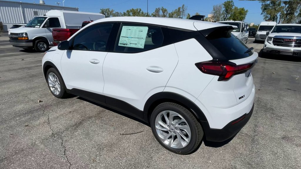 New 2027 Chevrolet Bolt LT FWD image 8