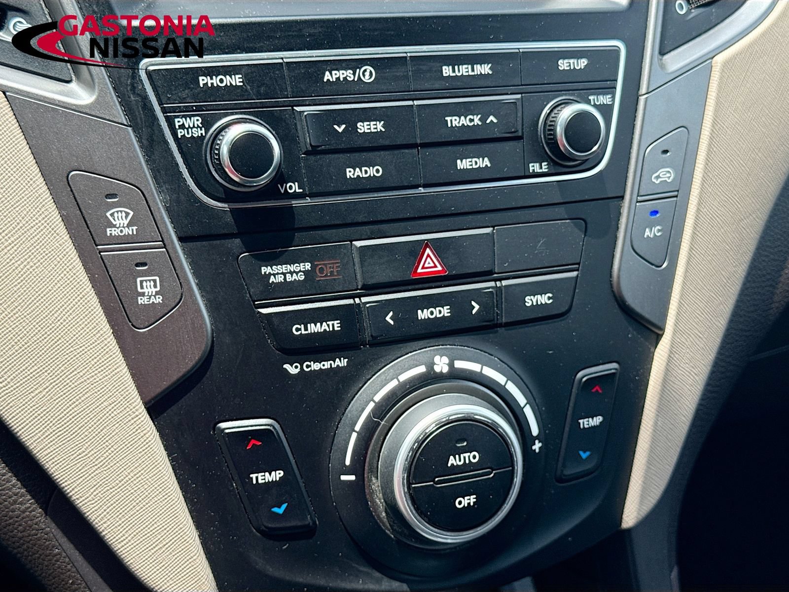Used 2017 Hyundai Santa Fe Sport AWD/4WD image 17