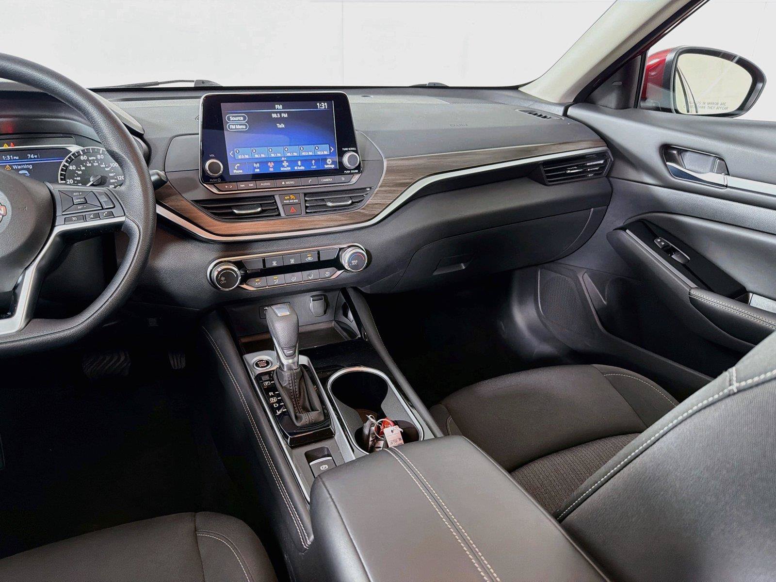 Used 2023 Nissan Altima 2.5 SV AWD/4WD image 26
