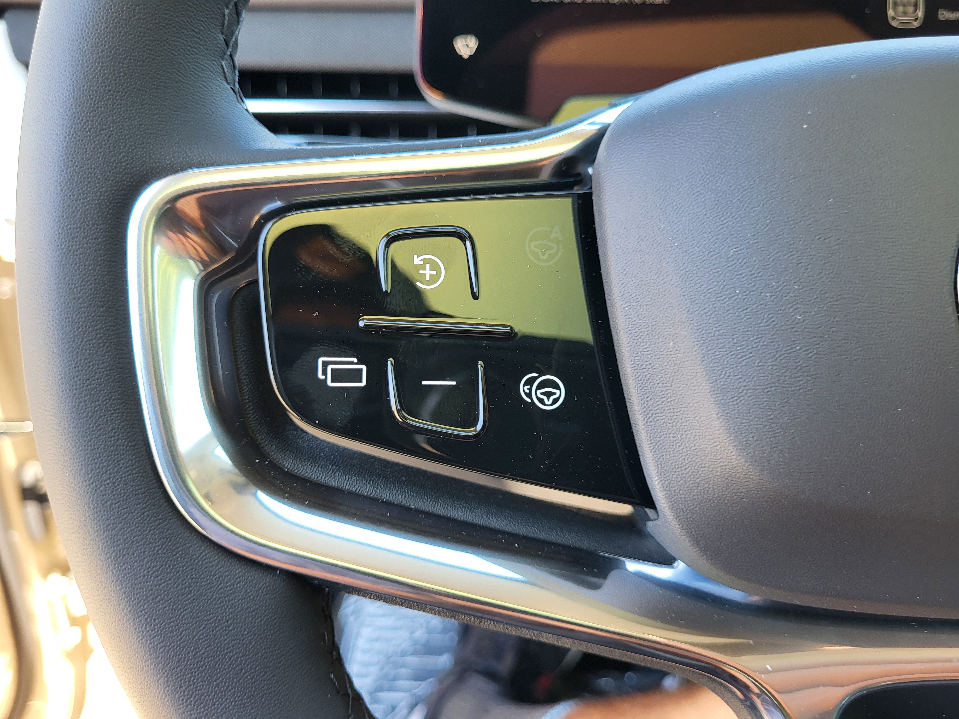 New 2026 Volvo EX90 Ultra AWD/4WD image 12