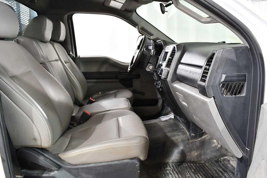 Used 2021 Ford F550 4x4 Regular Cab Super Duty w/ XL Value Package image 10